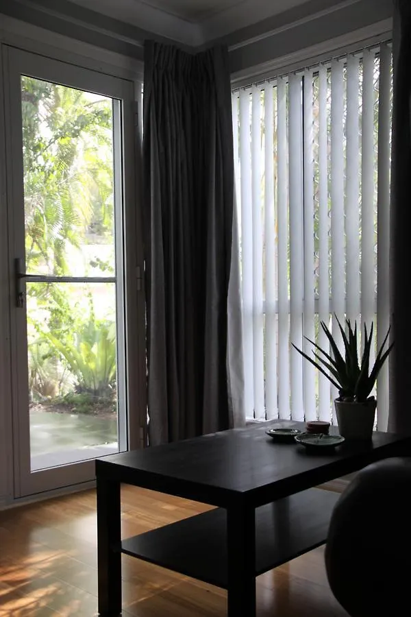 ****  Paperbark Bed & Breakfast Brisbane Australia