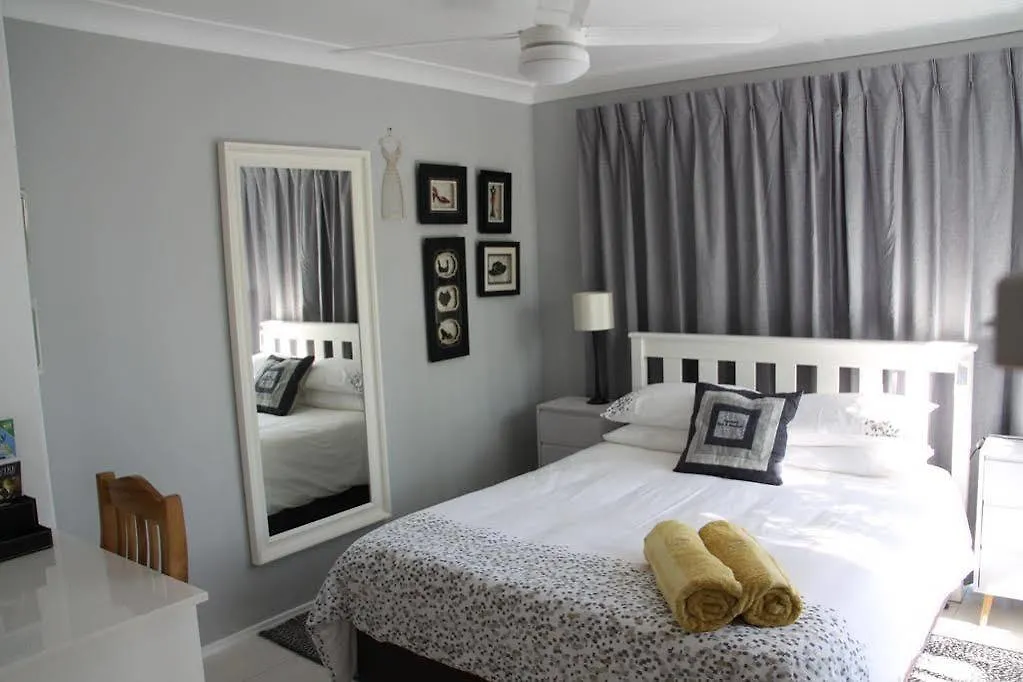 ****  Paperbark Bed & Breakfast Brisbane Australia